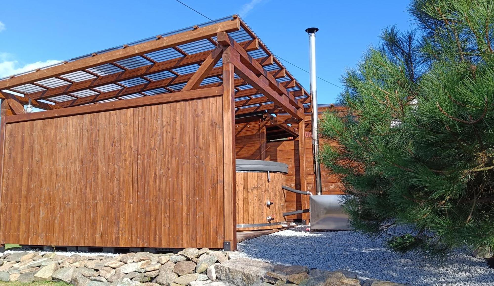 Pod Klonem Z Balia I Sauna ลูบาฟกา ภายนอก รูปภาพ